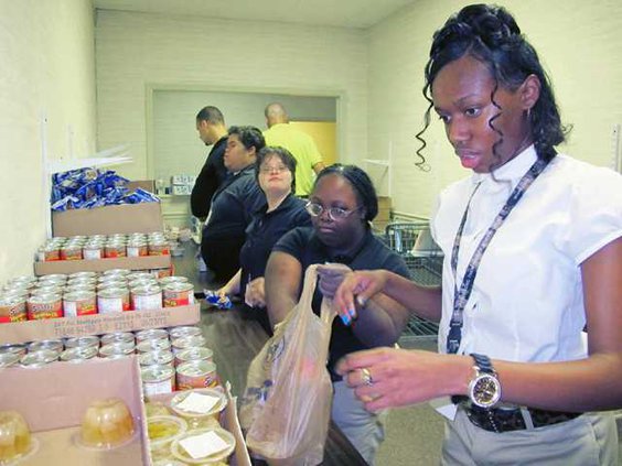 Bagging food