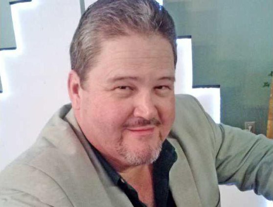 Midway country singer-songwriter Mark Cartwright