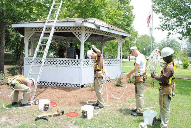 0610 Gazebo repair