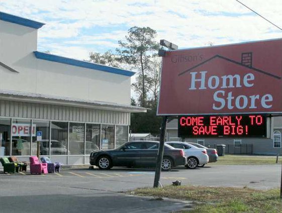 BLACKFRIDAY gibsons sign