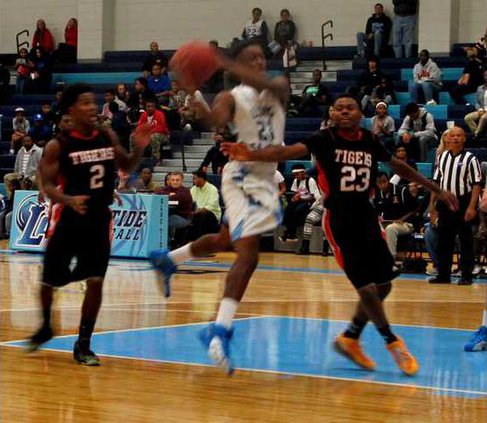 1. D. Anderson had 21 pts against Metter High School