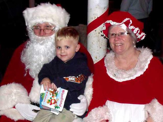 1212 Long Co tree lighting