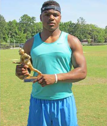 IsaiahBarnesPlayerOfTheYear2014 001