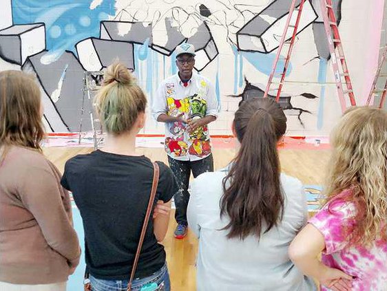 Long muralist