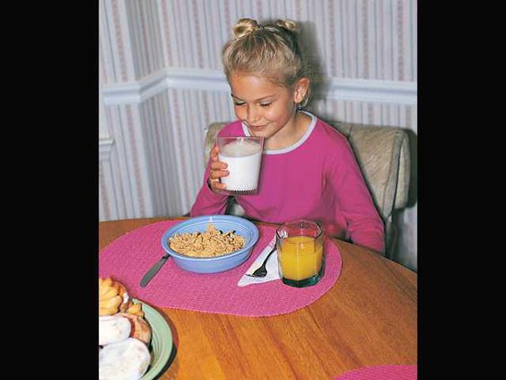 kid eating