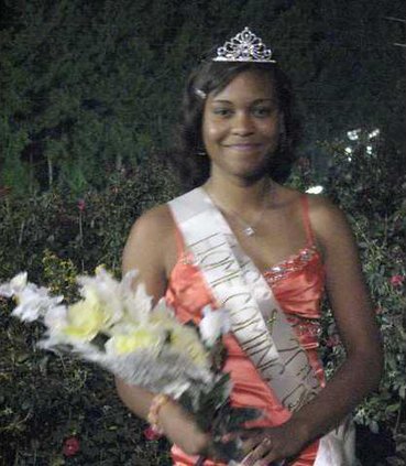 LibertyHomecomingQueenCynthiaKornegay