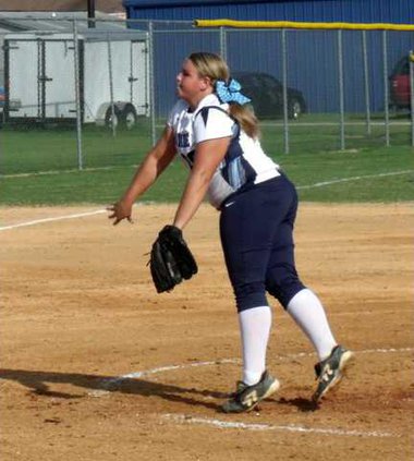 Harley Dawson tosses a pitch