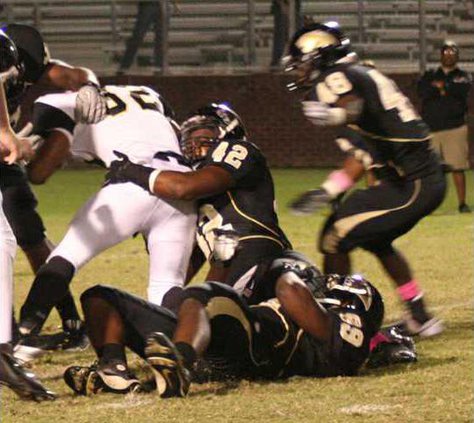RaekwonTackling