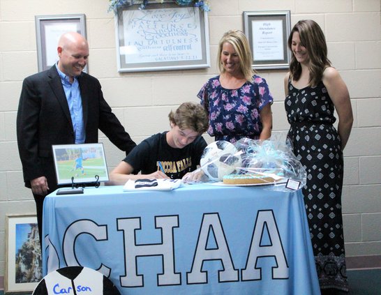 Carson Singer signing 2